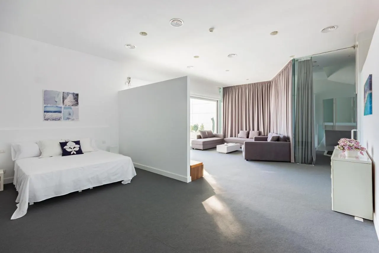 Villa Sitges Bianca Amaizing View Design 10 Min Walk From Beaches Spain